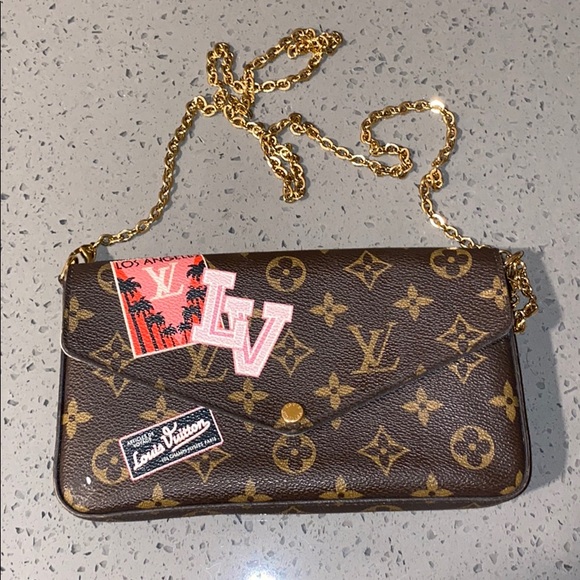 Louis Vuitton purse - Picture 1 of 13